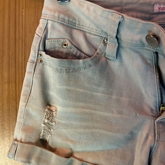 YMI distressed denim shorts size 5 - Picture 3 of 5